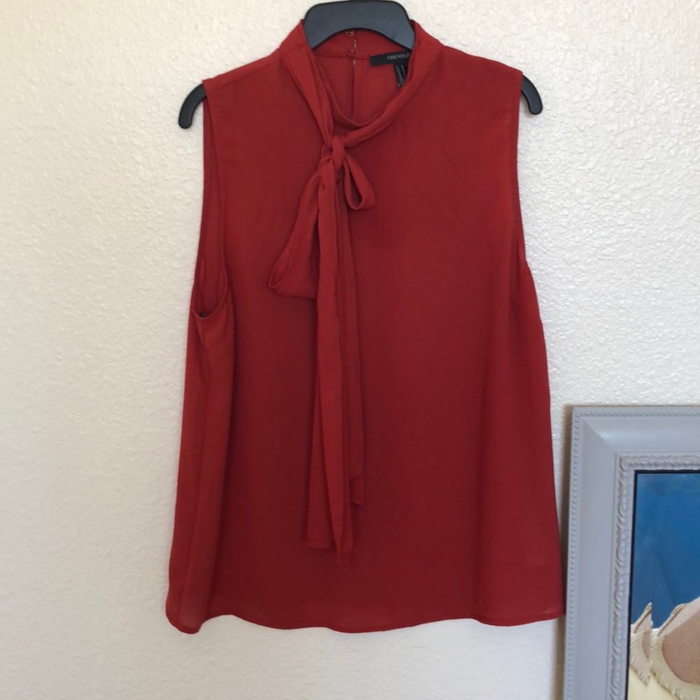 NWOT. Burnt orange top